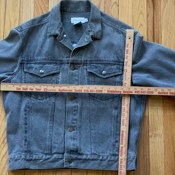 Classic vintage Calvin Klein grey jean jacket - Picture 2 of 16